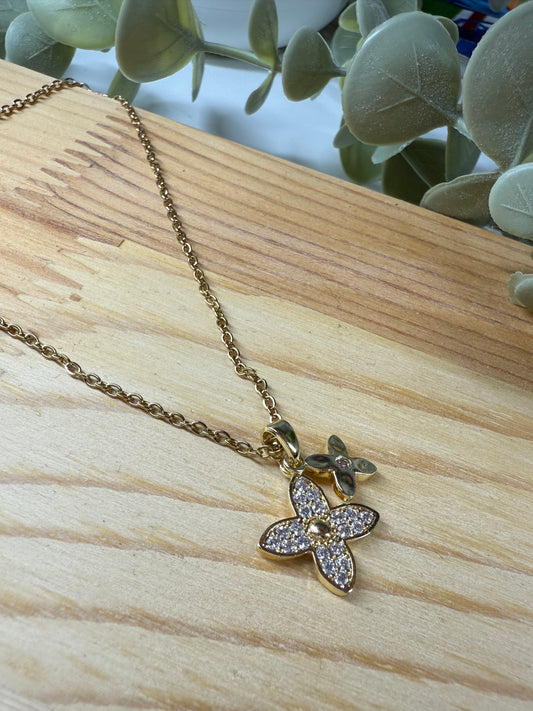 LUX NECKLACE