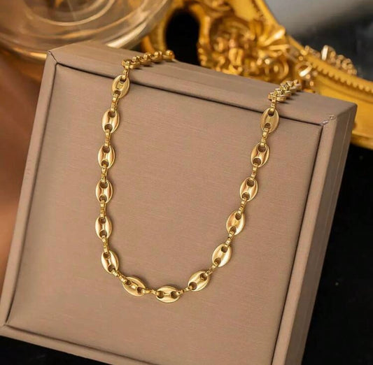 ELGANT NECKLACE