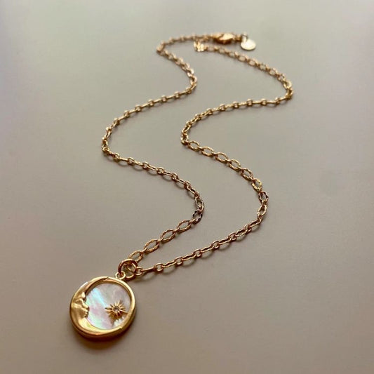 TO THE MOON NECKLACE